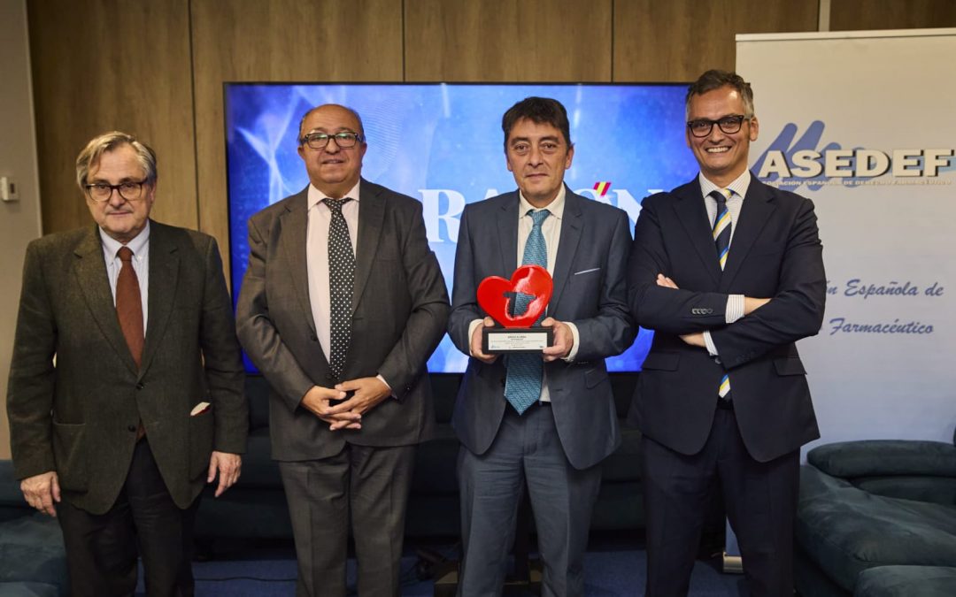 Post España en el corazon galardona al diario A tu salud periodico La Razon Premiados ASEDEF