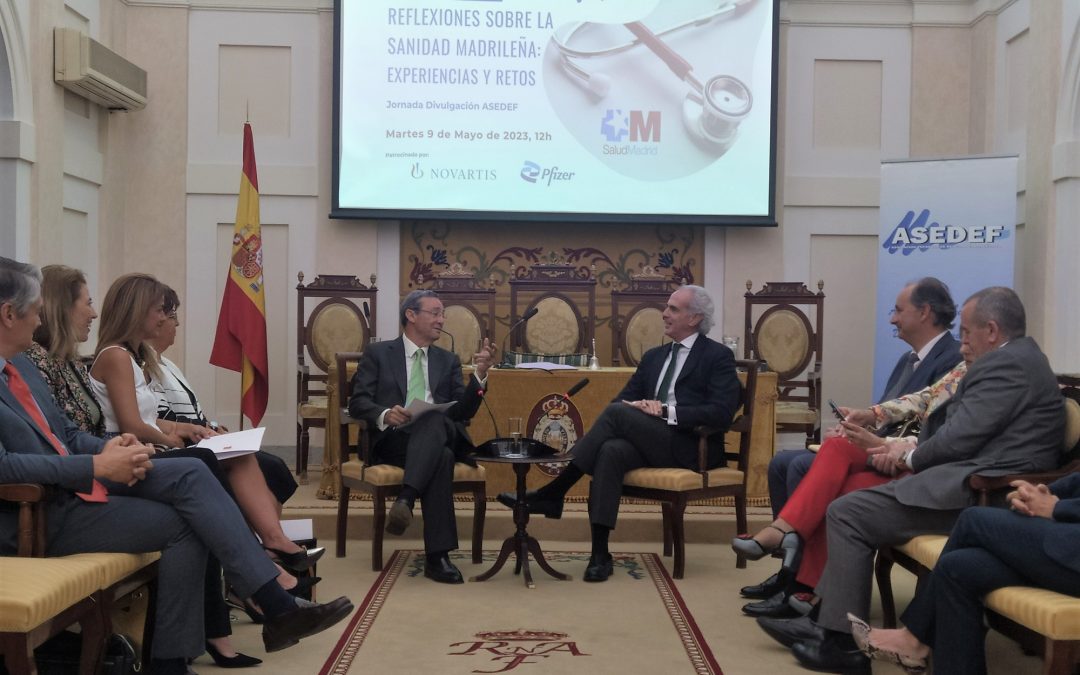 Enrique Ruiz Escudero, Mario Mingo y ponentes jornada ASEDEF Reflexiones sobre la sanidad Madrileña