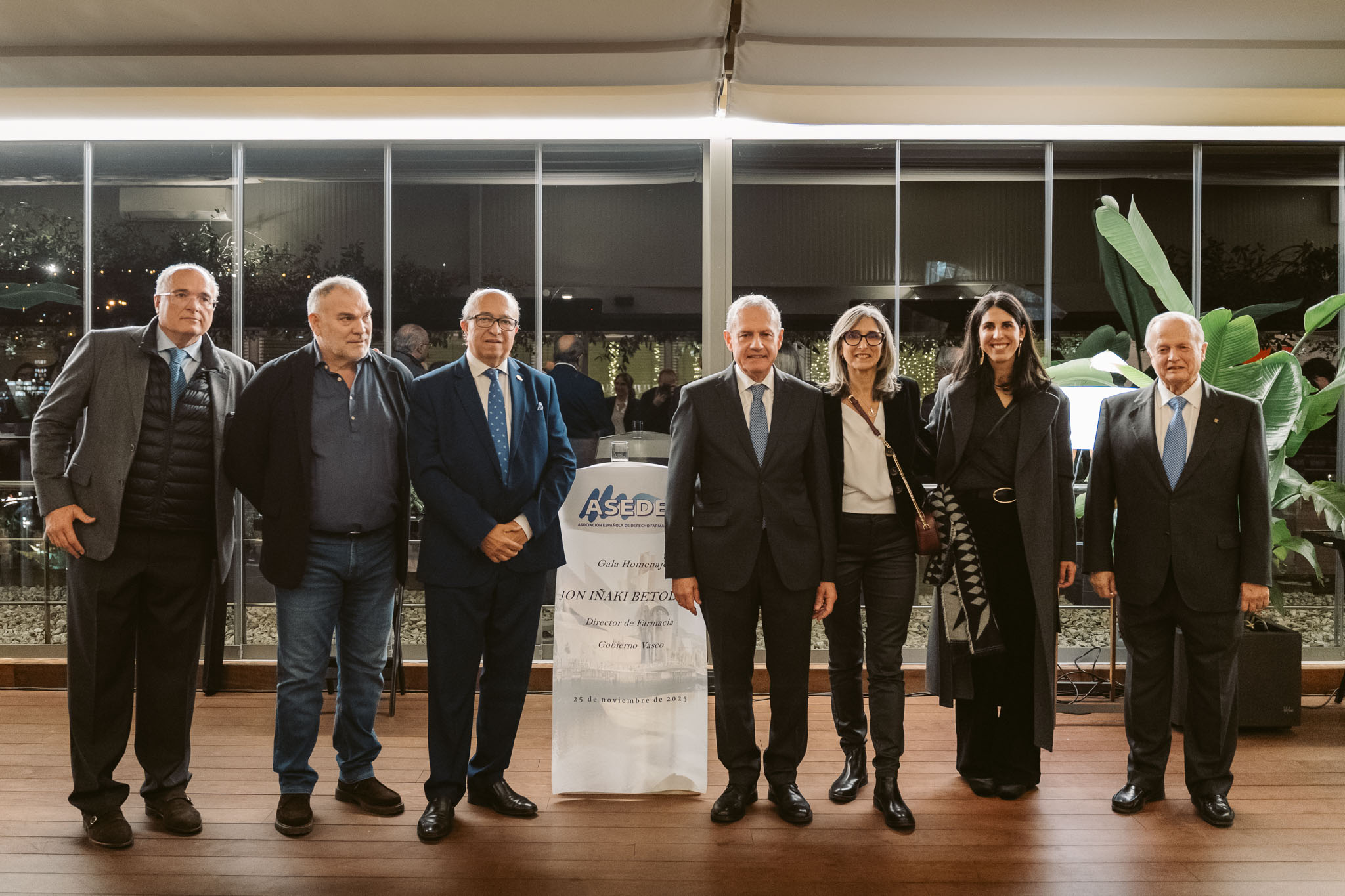 ASEDEF reconoce la labor de Jon Iñaki Betolaza, referente de la política farmacéutica vasca y nacional